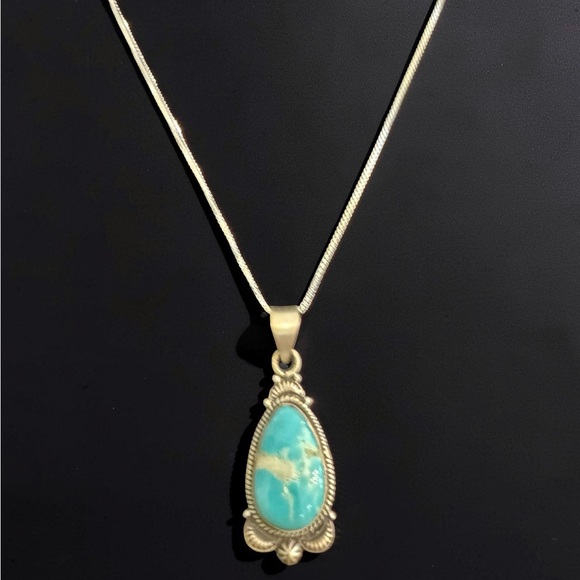 Sterling Silver Teardrop Native American kingman Turquoise Pendant Necklace - Picture 2 of 5